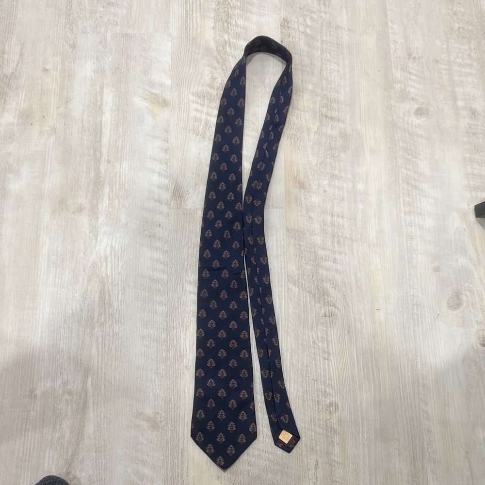 GANT Elegant Navy Blue Patterned Men's Tie - Picture 2 of 4